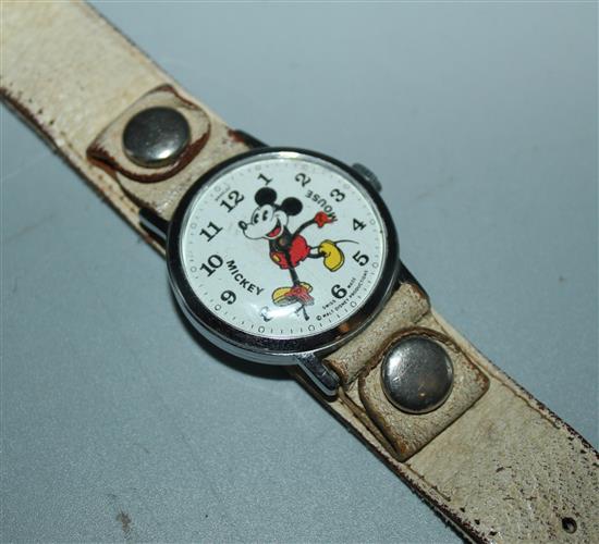 Mickey Mouse wristwatch(-)